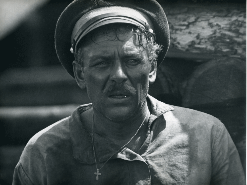 Petr Shelokhonov as Cossak Severian Ulybin in "Dauria", 1971